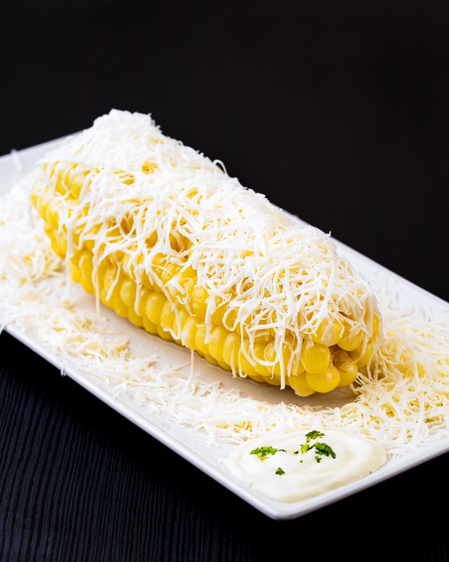 Choclo (Mazorca) a la brasa con queso - Imagen 1